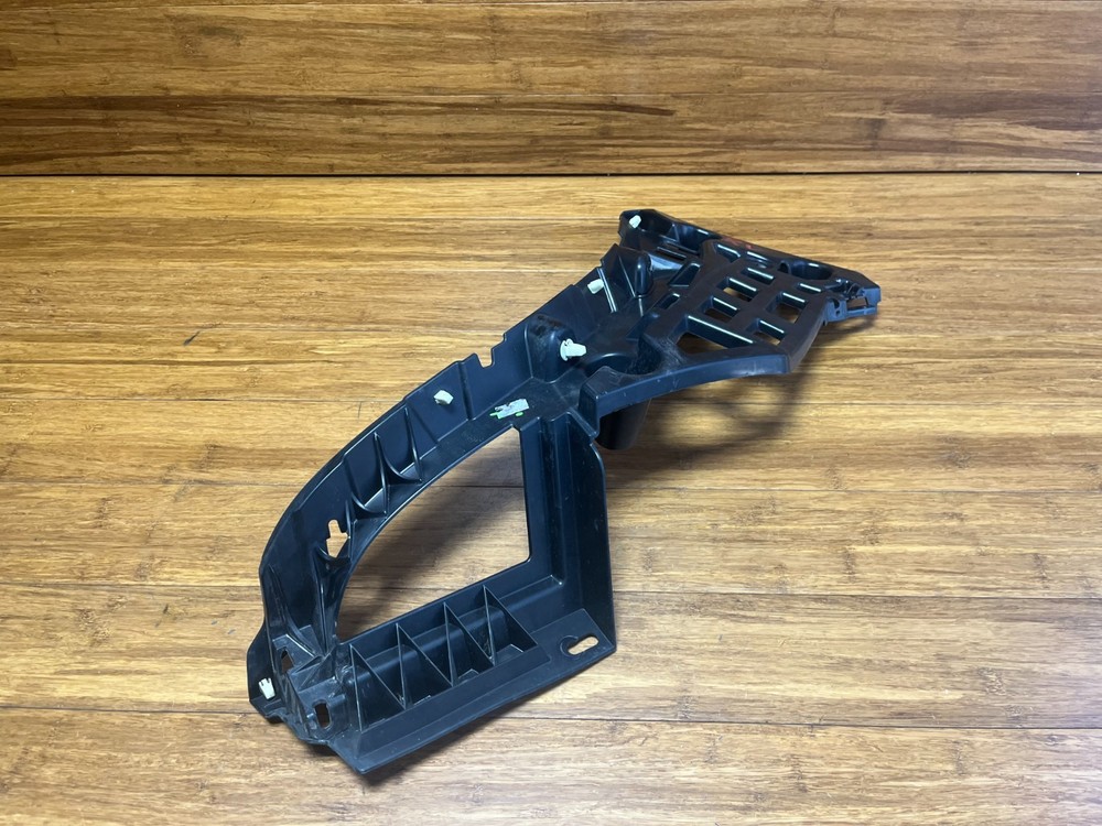 2015-2021 Porsche Macan S 95B Rear Right & Left Support Bracket Set 2 OEM NOTE