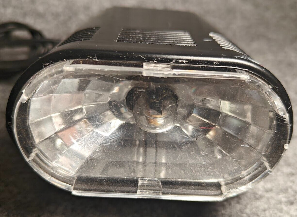 Compact Luma Strobe Light Model 1826 Black Plug-In Spotlight – Preowned