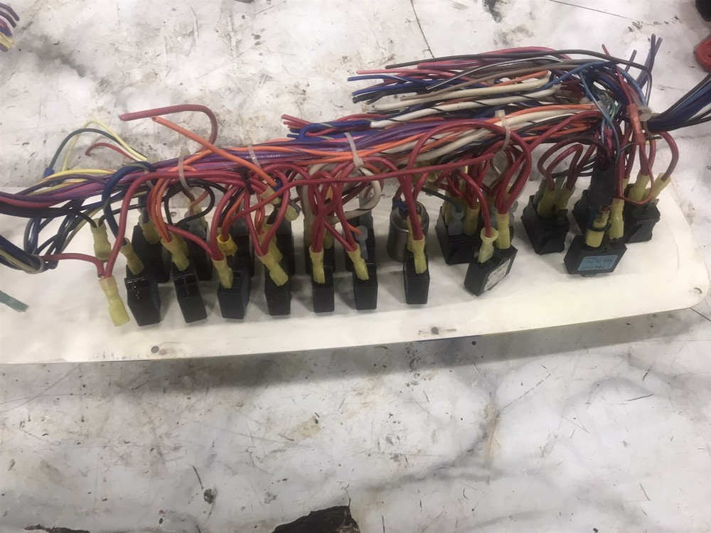 99 Power Quest 290 Enticer Boat dash ignition switch panel board switches