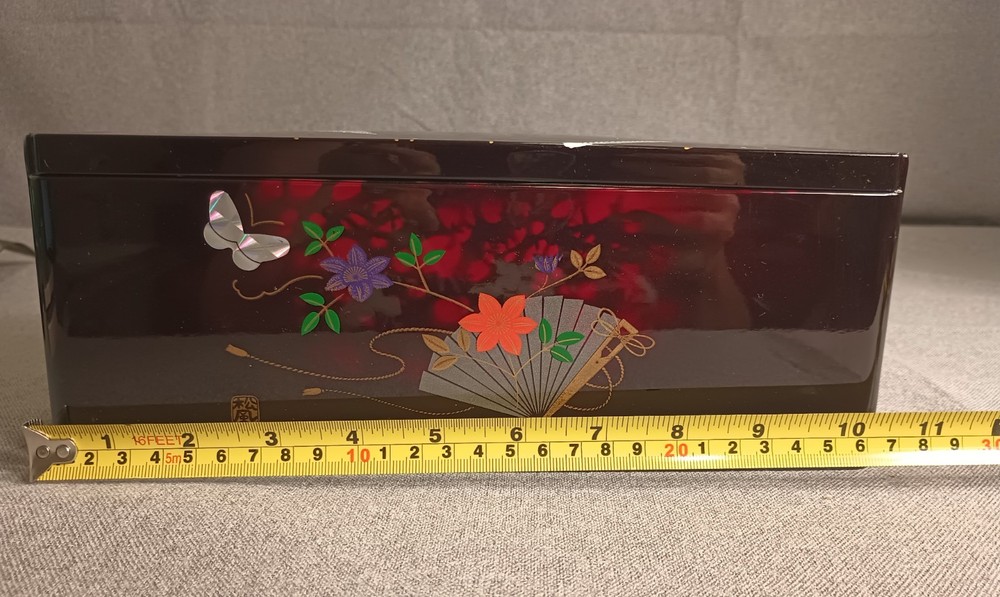 Ono Japan Lacquerware Hinged Mirrored Slim Tissue Box Butterflies