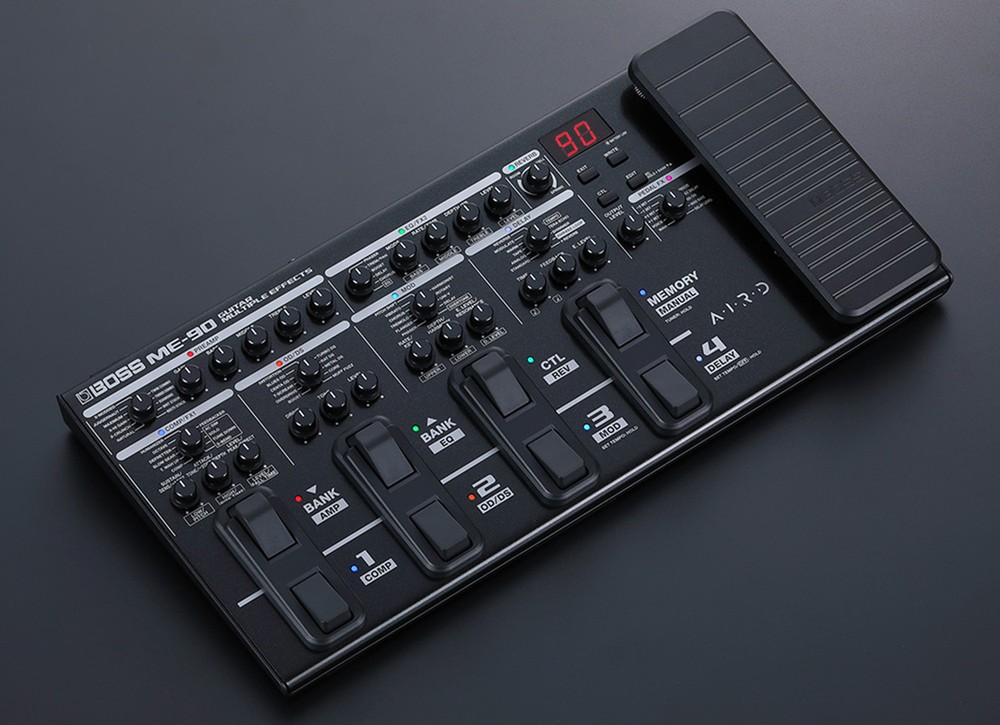 Boss ME-90 Guitar Multi-Effects w/ Power Supply