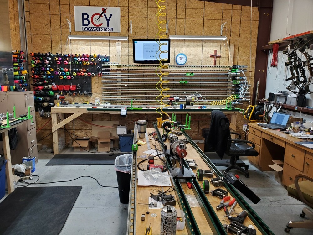 Electric Bowstrings: High Voltage custom compound bow string/cable sets