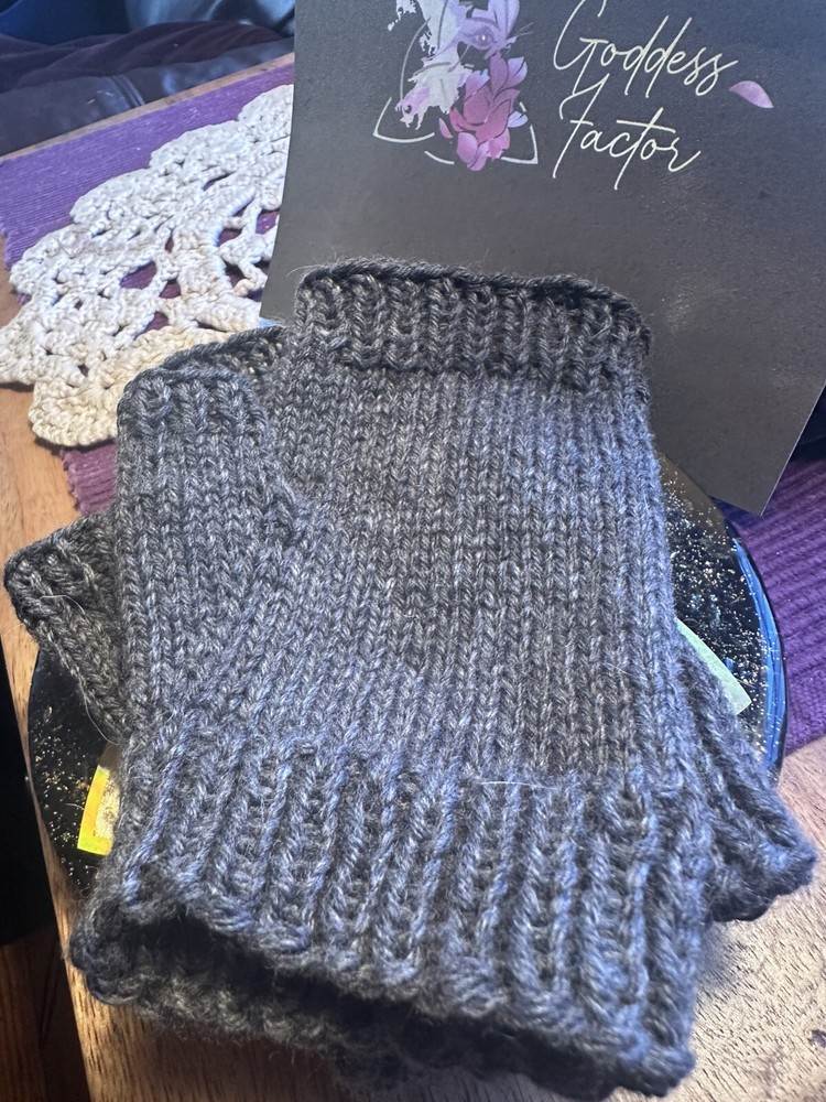 Medium Hand Knitted Fingerless Mitts Pure Cashmere Gray