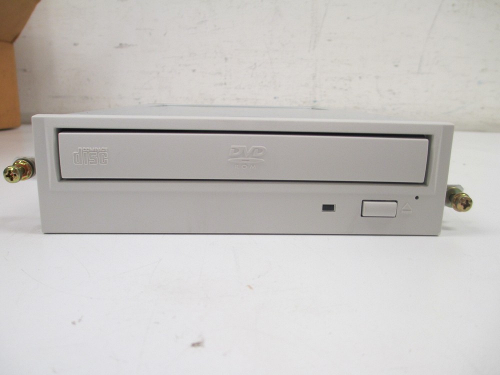 Toshiba SD-M1711 DVD-ROM Internal Desktop Drive