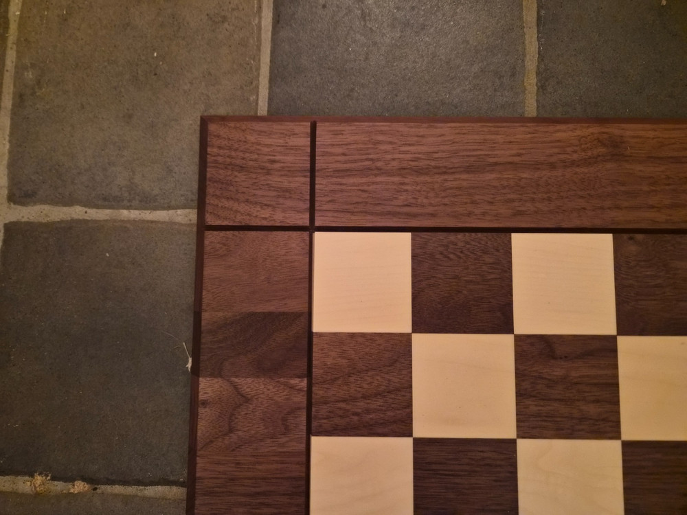 21" Drueke Chess Board with Birch/Walnut Squares
