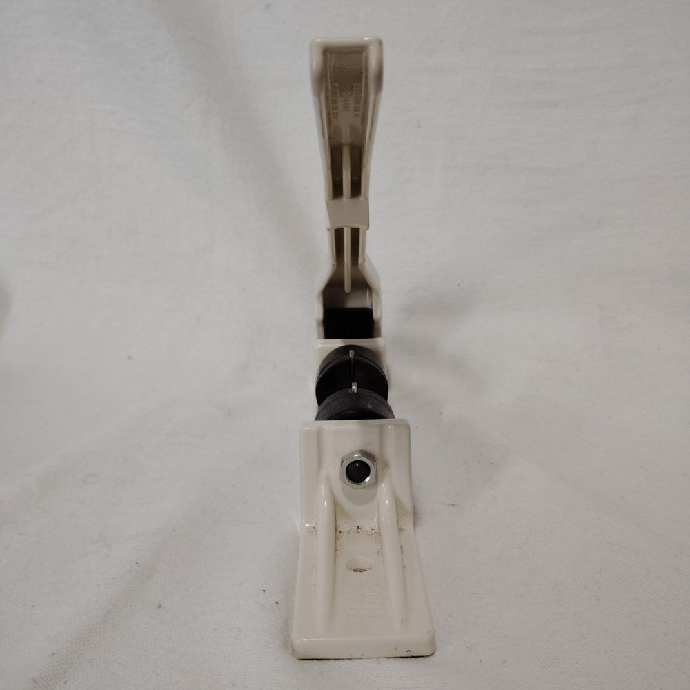 Krakanut Nutcracker Heavy Duty Adjustable Nut Cracker