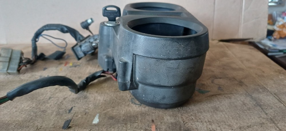 Honda Superdream CB250N Clock Surround Loom & Ignition Switch Read Description