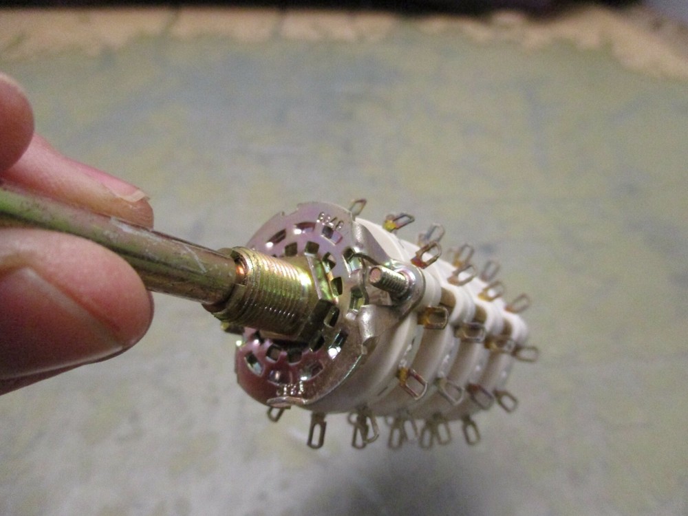 CTS electronic components T232 8 pole 5 position shorting rotary switch [4*E-27]