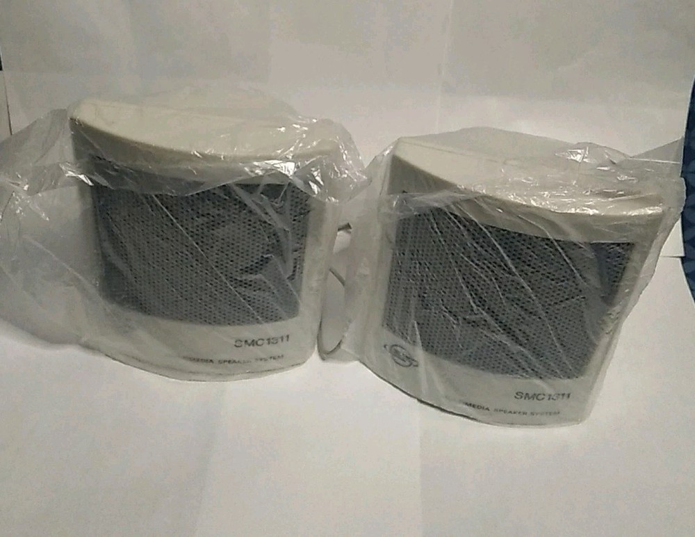 MULTIMEDIA SPEAKER SYSTEM SMC 1311 Magetically Shielded *NOS*