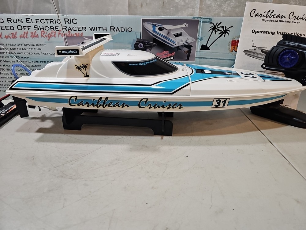 Megatech Caribbean Cruiser Remote Control Boat W/Box-Battery & Controller TESTED