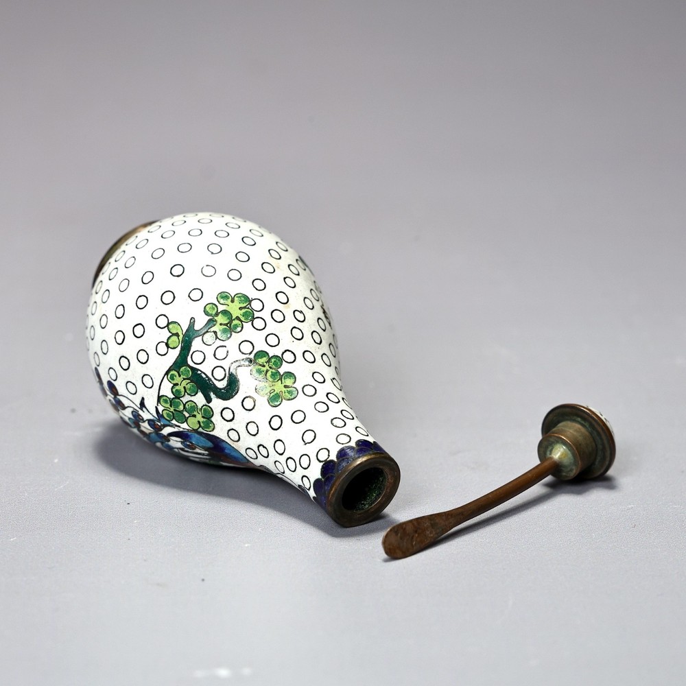 Chinese White Cloisonne Peacock Snuff Bottle