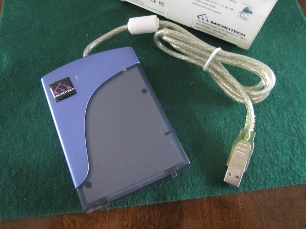 Microtech USB Camera Mate Digital Card Reader (DPCM-USB)