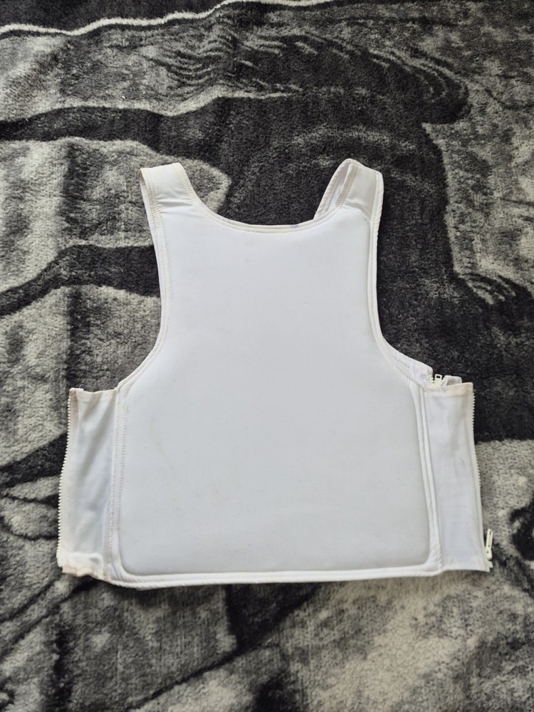 Discreet Executive Vest - Level IIIA DEV-WHITE-S Size Small