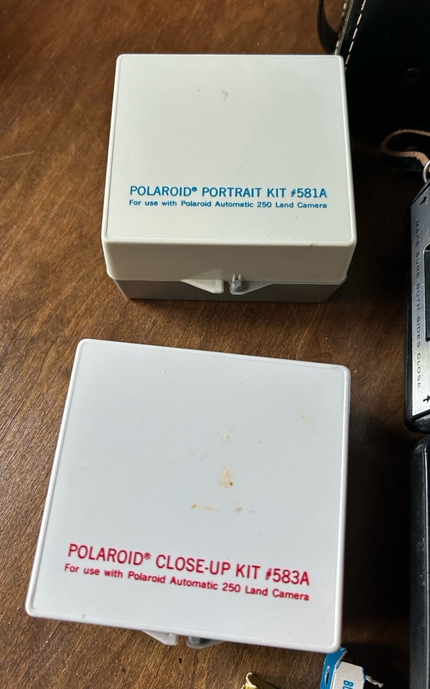 Polaroid 250 Land Camera Outfit