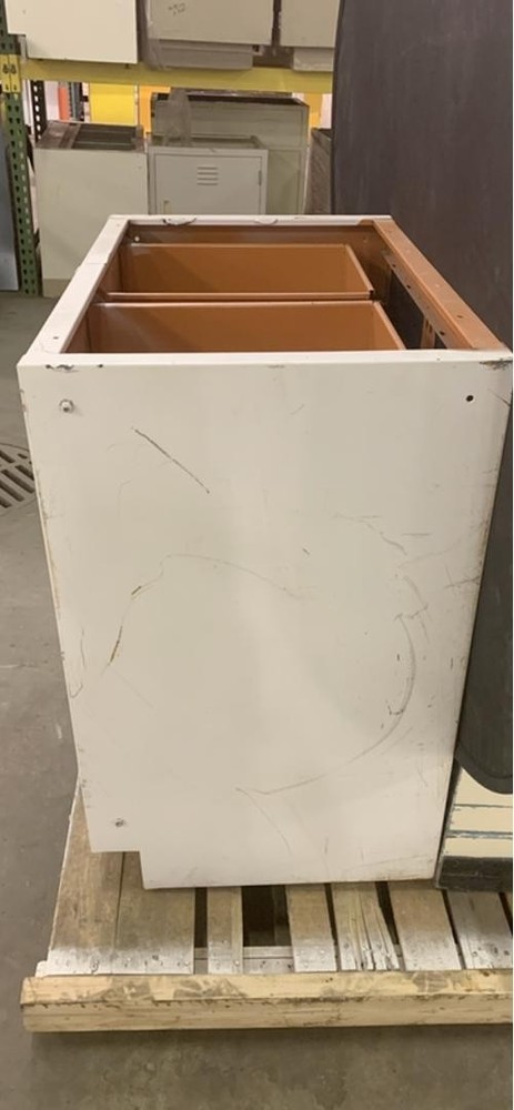 35" Kewaunee 8 Drawer Casework(S6LLST6240)