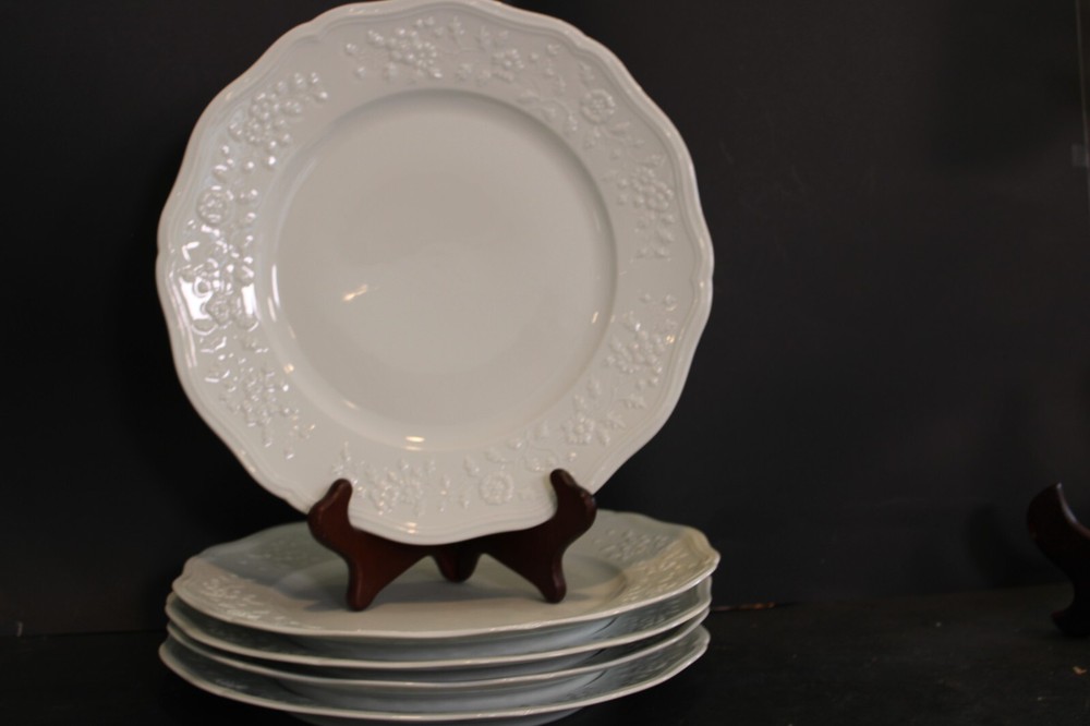 CERALENE HAWTHORN 5 DINNER PLATES 10 3/4"