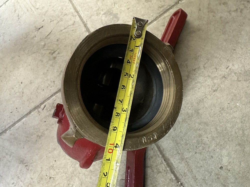 Two Handle Fire Hose Valve Fitting, one inlet - two outlet