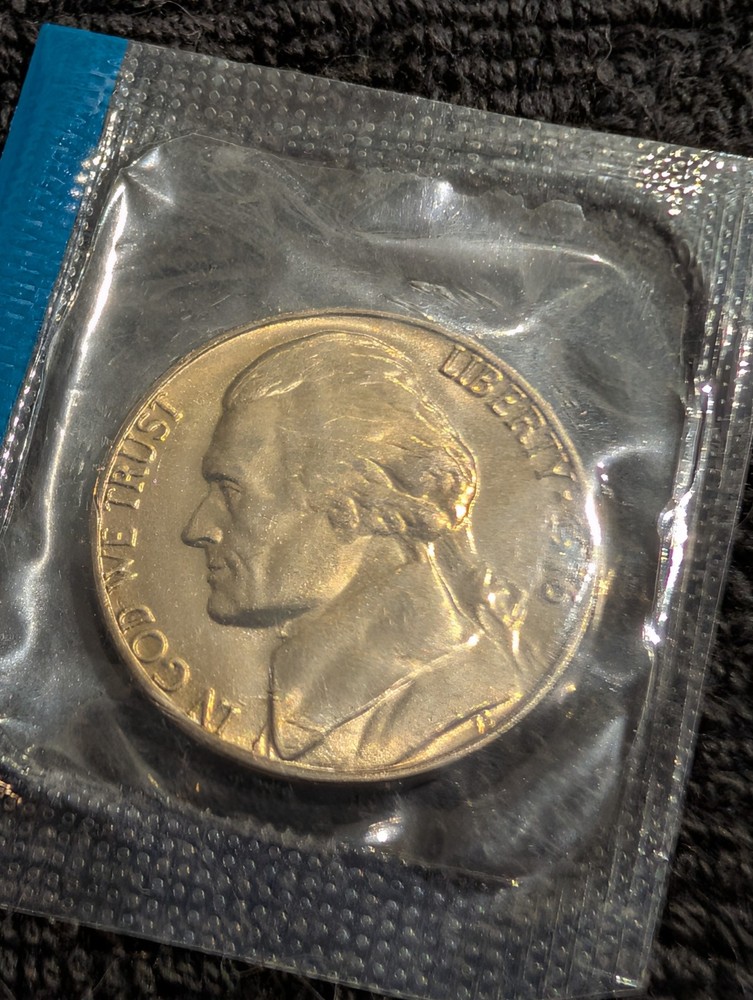 1976-P  BU Jefferson Nickle from Mint set