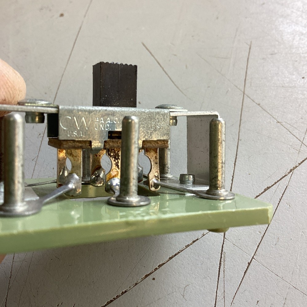 Fifteen AC On/off Manual Switch .