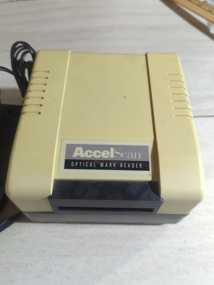 Advantage Learning System OMR1100 Optical Mark Reader With adapter and cable