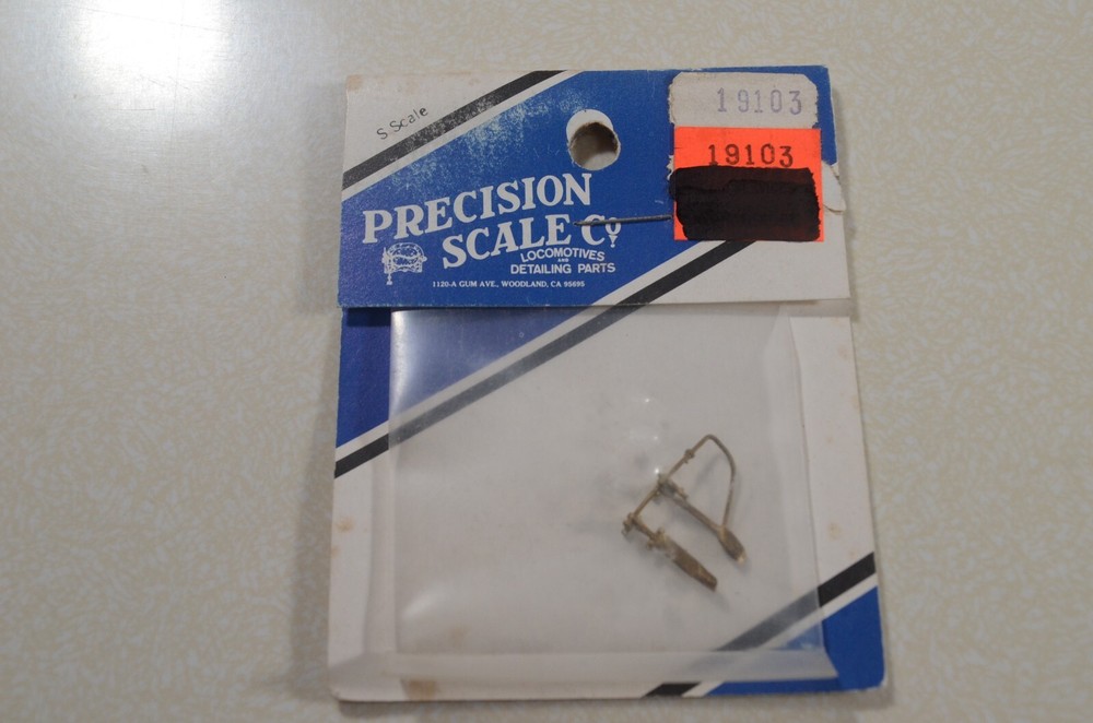 Precision Scale S Cast Brass Brake Wheel Bracket - 19103