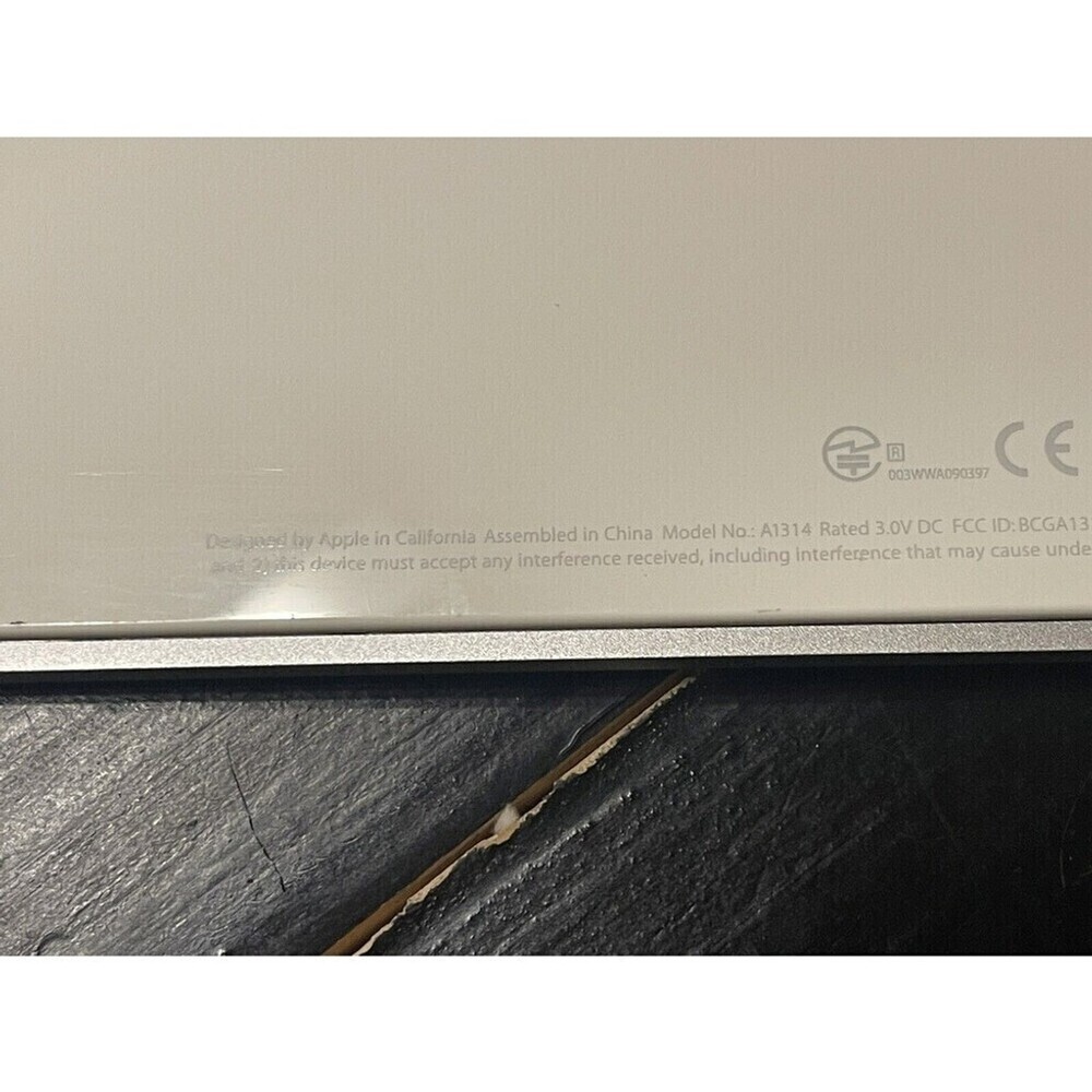 Apple Bluetooth Wireless Keyboard #A1314 - Tested & Works