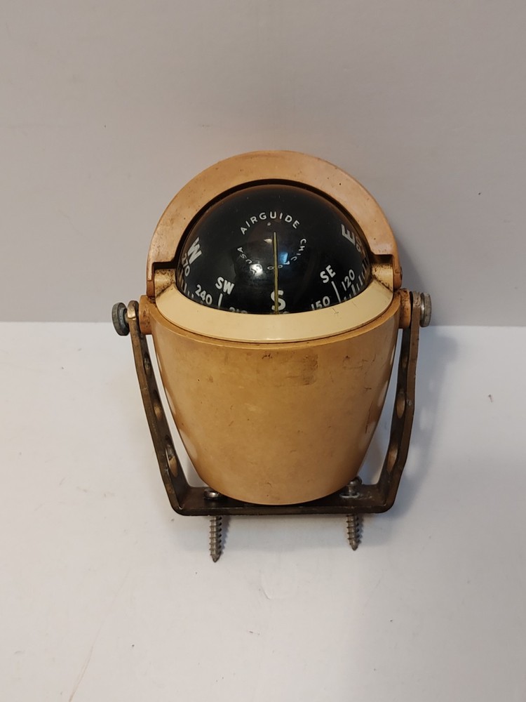 Vintage AIRGUIDE Mountable Compass Chicago