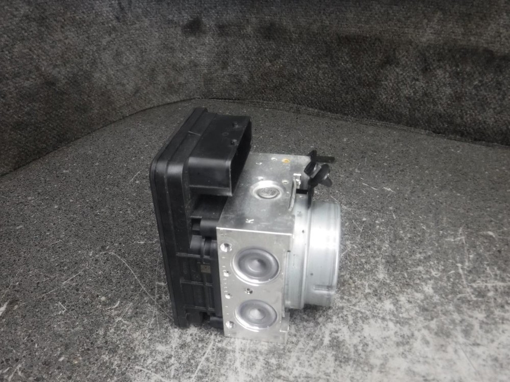 14 BMW S1000 R S1000R ABS ATE Controller Module 346