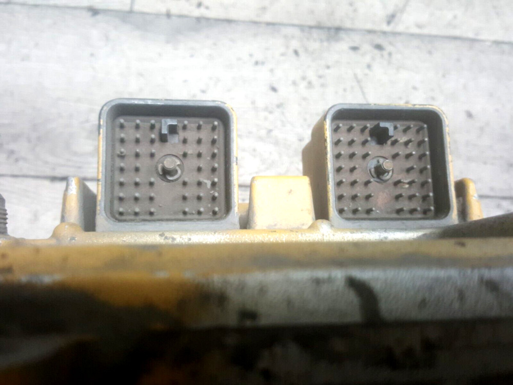 CATERPILLAR 40 PINS ENGINE CONTROL MODULE ECM - MISSING PART NUMBER