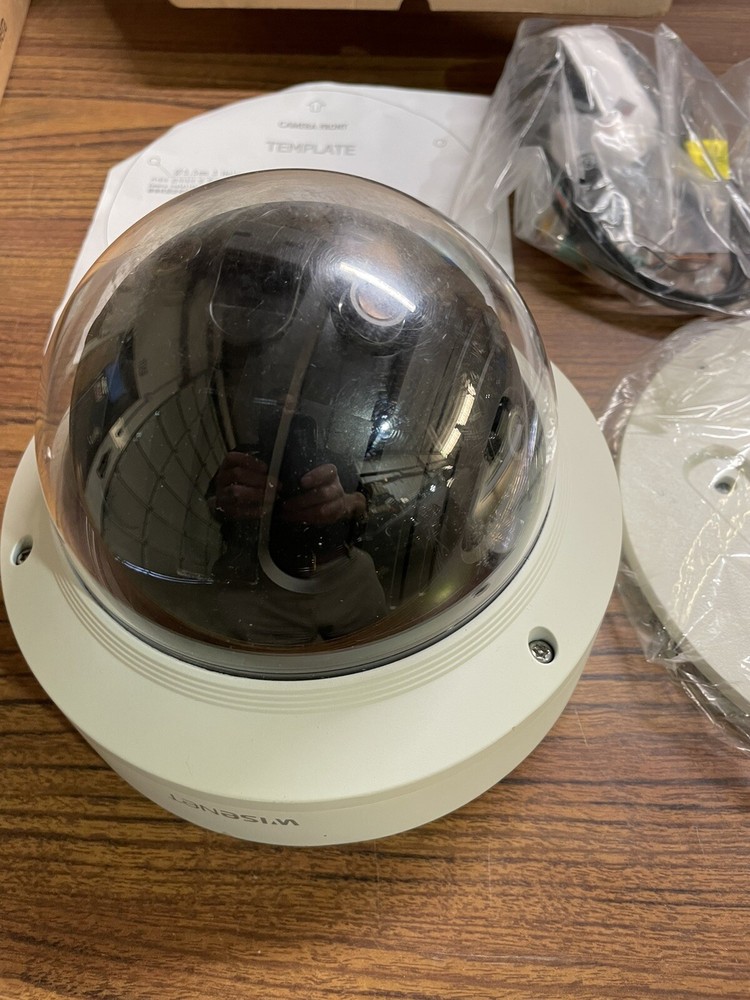 Hanwha Techwin - Wisenet 7.3MP Multi-sensor Dome Camera, PNM-9020V