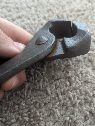 Vintage Champion Nipper Nail Puller