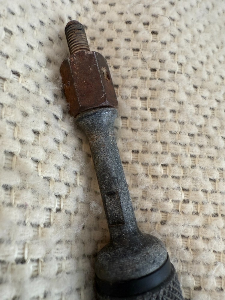 Saunders Torque Tamer Archery Stabilizer Bar