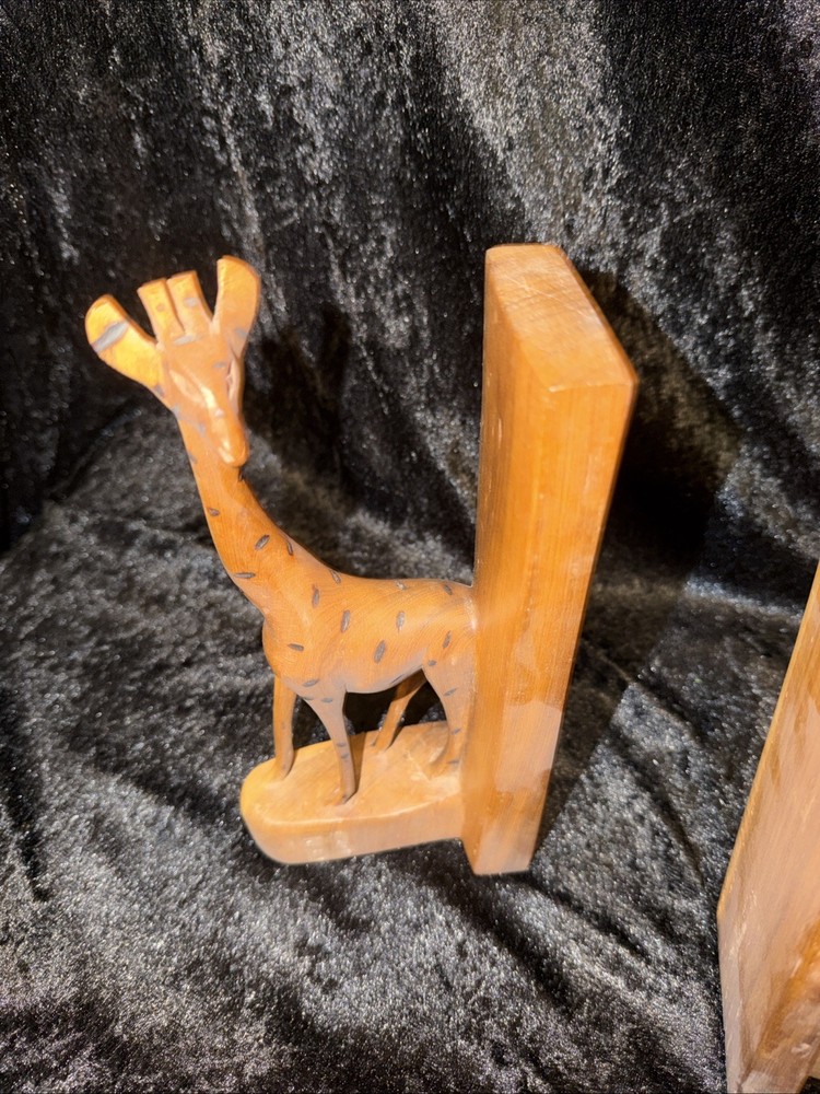 Giraffe Bookends
