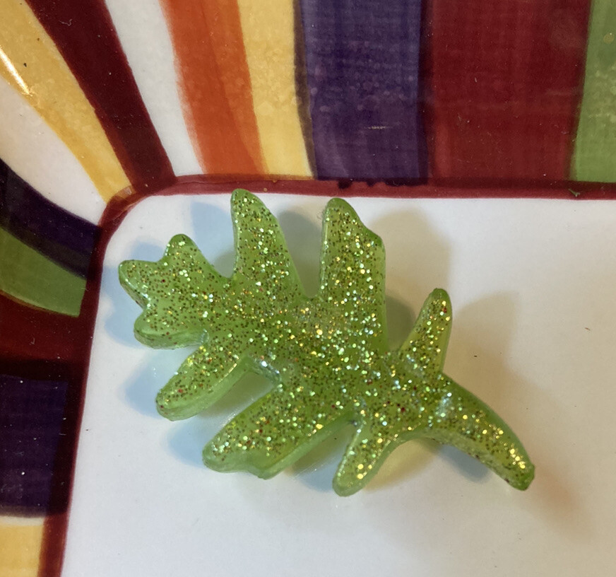 Artificial Sparkling Green Leaf 3D MAGNET Nature Fall Spring Fridge Prop FSGL