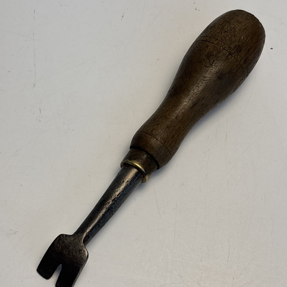 Antique Small Pry Bar Wood Handle 6” Nail Puller Tool