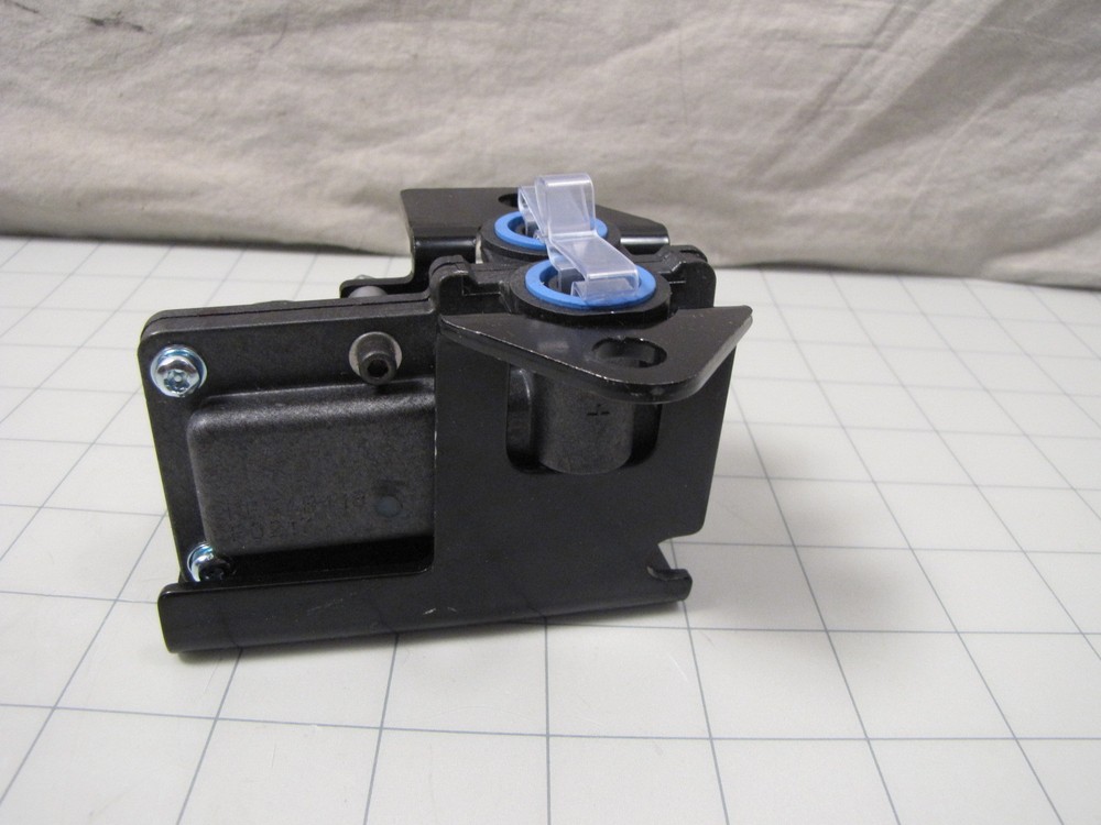 Genuine John Deere RE548418 Pressure Sensor -NEW-