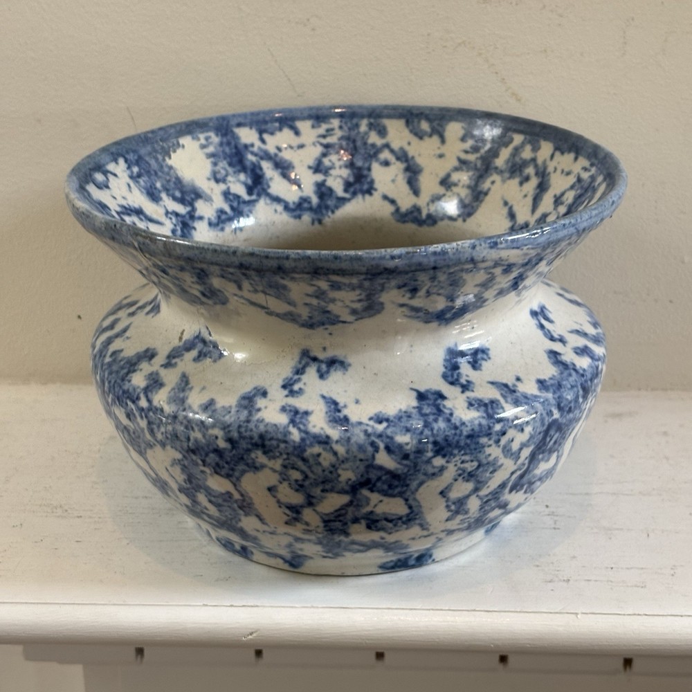 Vintage Blue on White Sponge Ware Spittoon Cuspidor 7.5” Diameter, 5” Tall