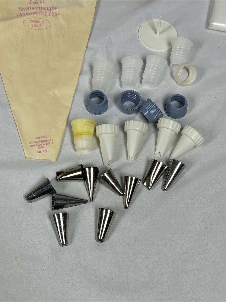 Cake Decorating Lot
