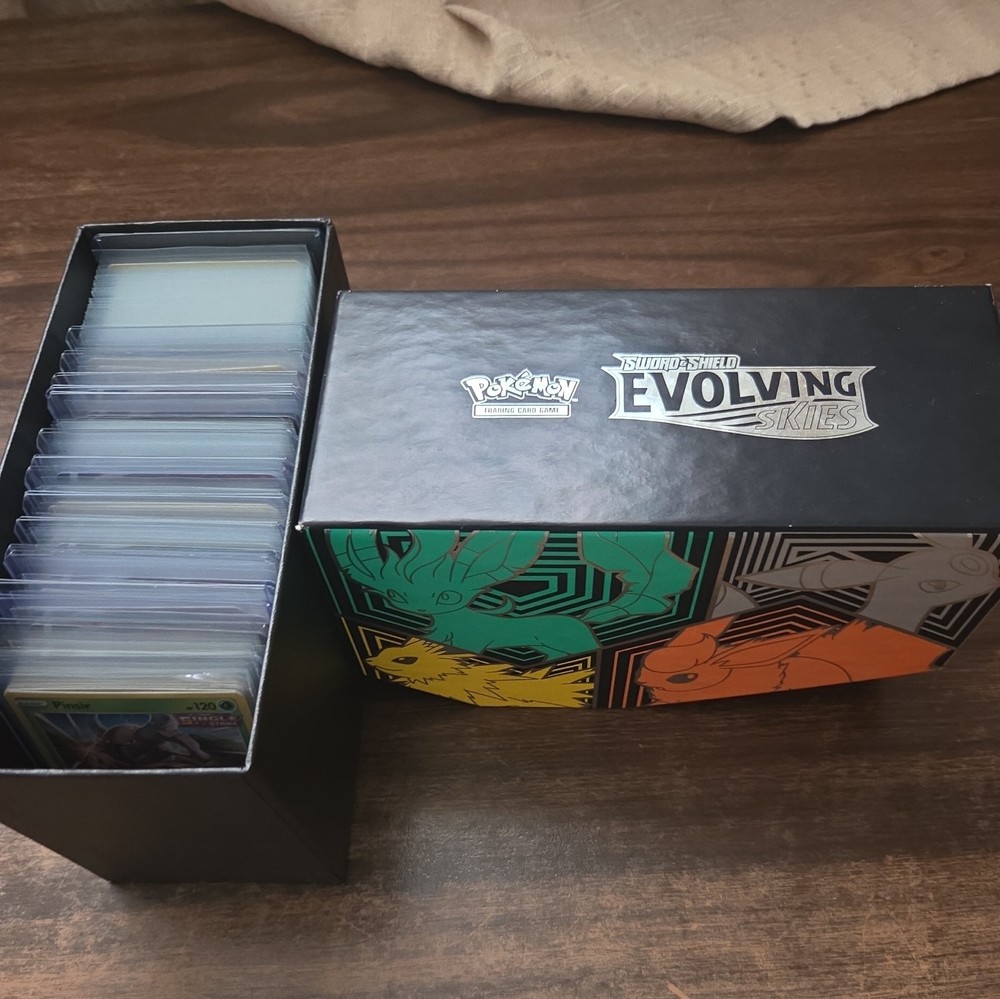 Pokemon Evolving Skies Complete Base Set 1-165 FINISH YOUR MASTER SET!