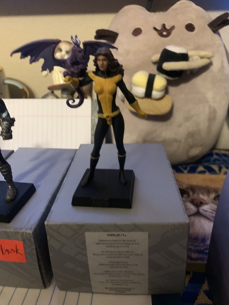 Shadowcat & Lockheed | Eaglemoss Classic Marvel Figurine