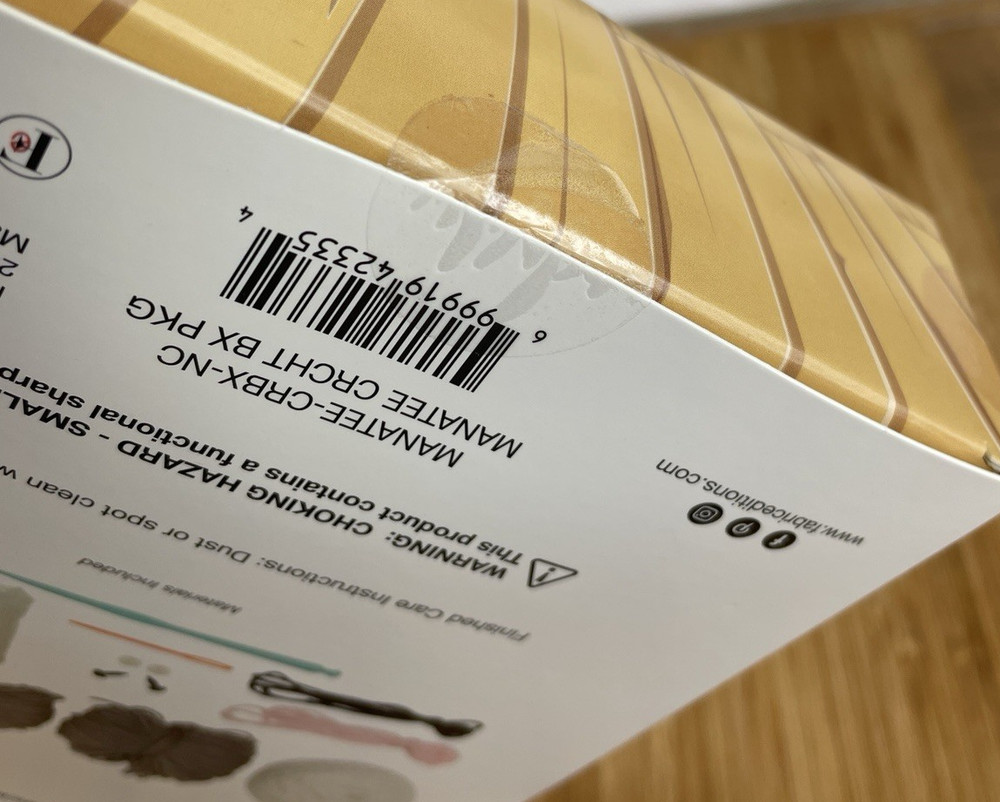 Crochet Kit MANATE Intermediate Level 8.5" Needle Creations Blue & White NEW