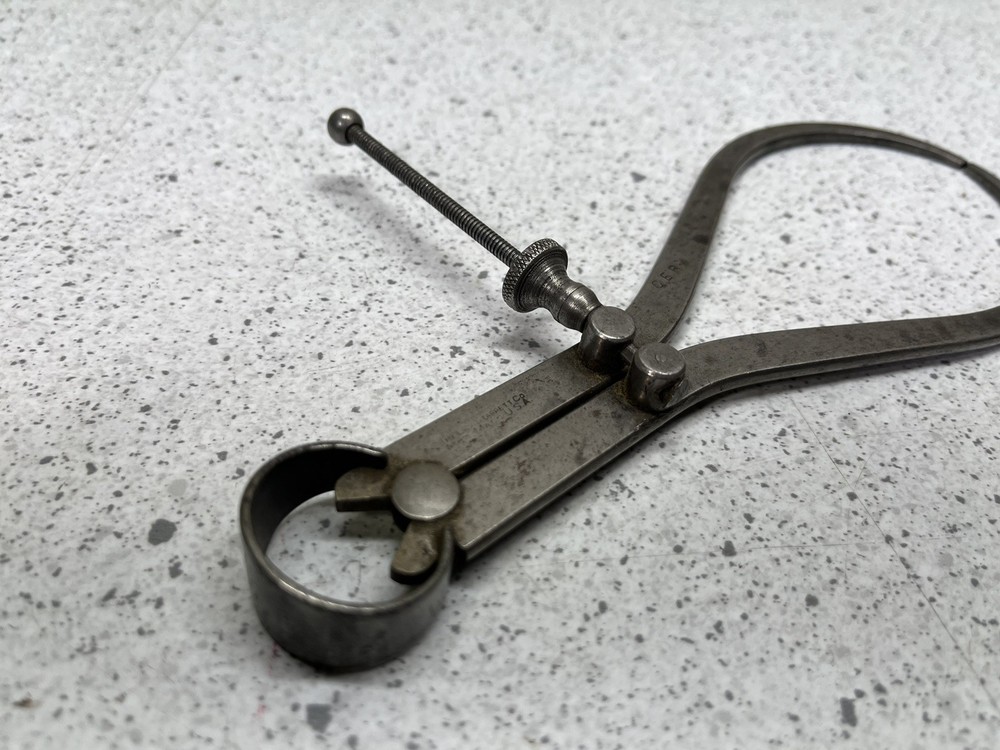 Pre-owned Starrett 6" Outside Spring Joint Caliper CER