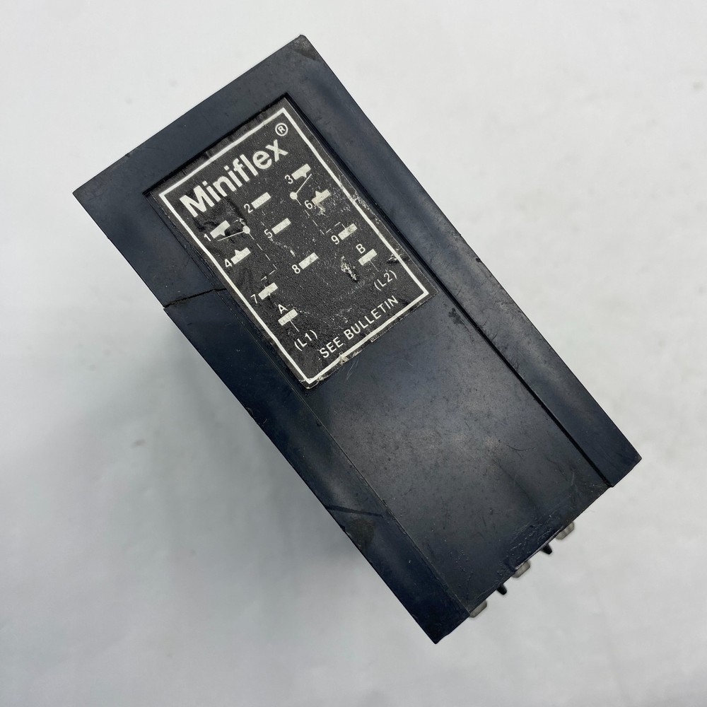 Eagle Signal DA211A6 Miniflex Digital Timer(NS07)