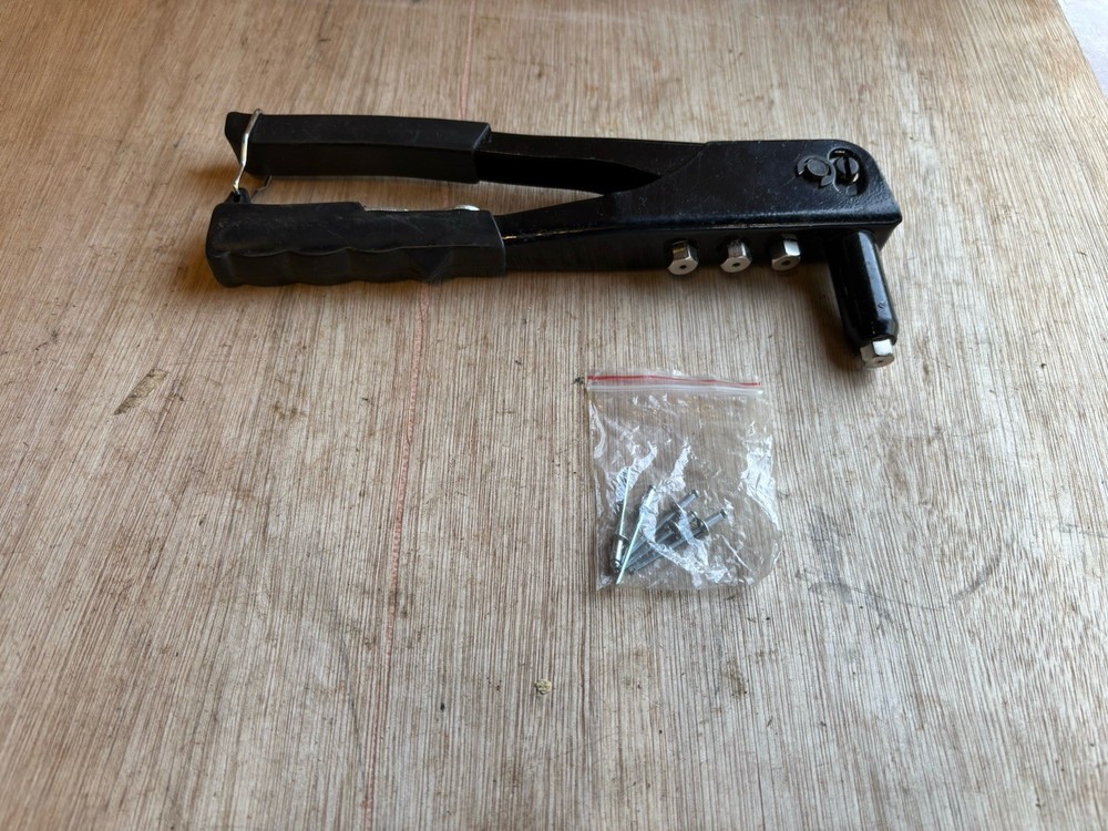 ROLSON MULTI SIZES TOOLS HAND POP RIVETER RIVETING GUN, WITH SOME POP RIVERTS