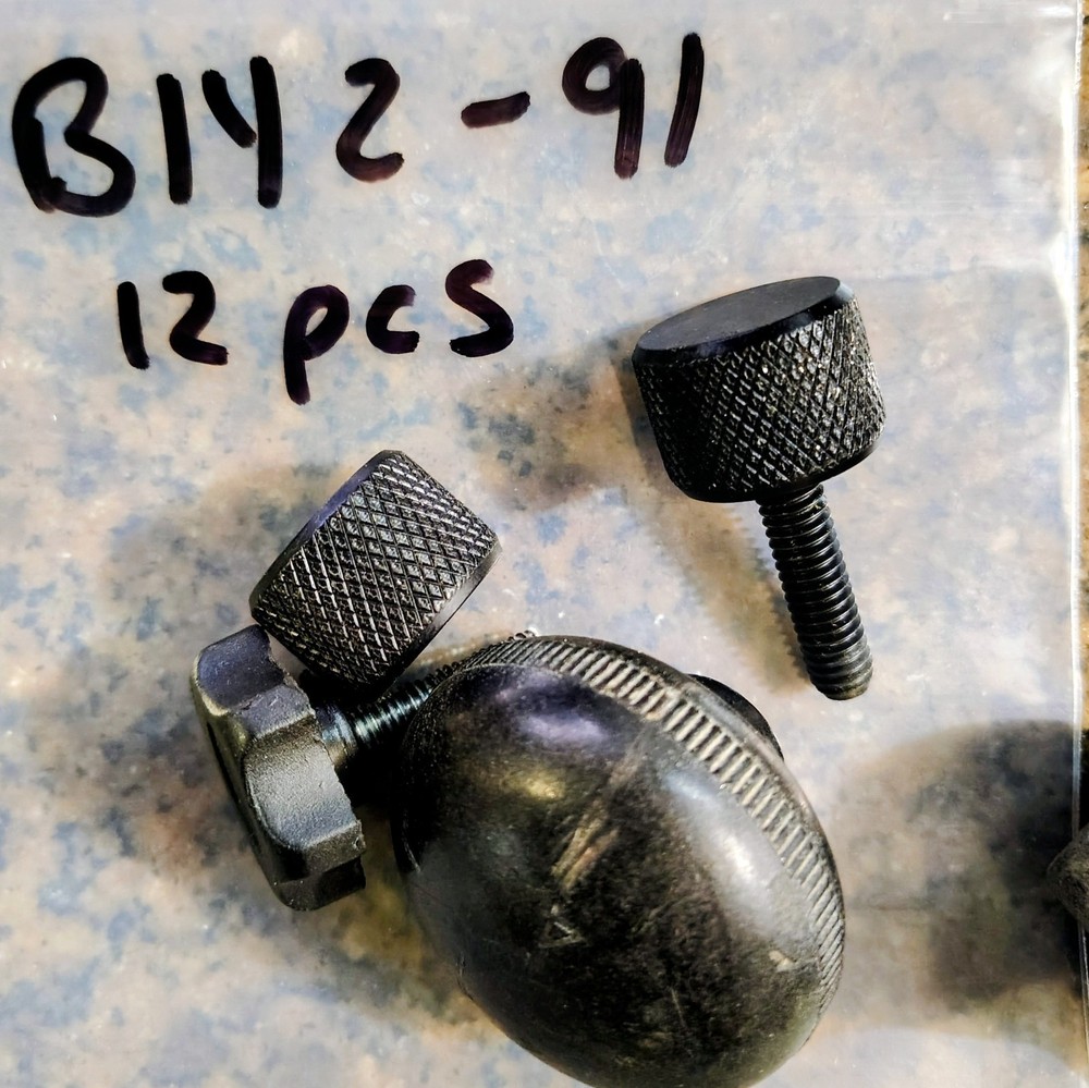 🗽A DOZEN RANDOM KNOBS , HARDWARE