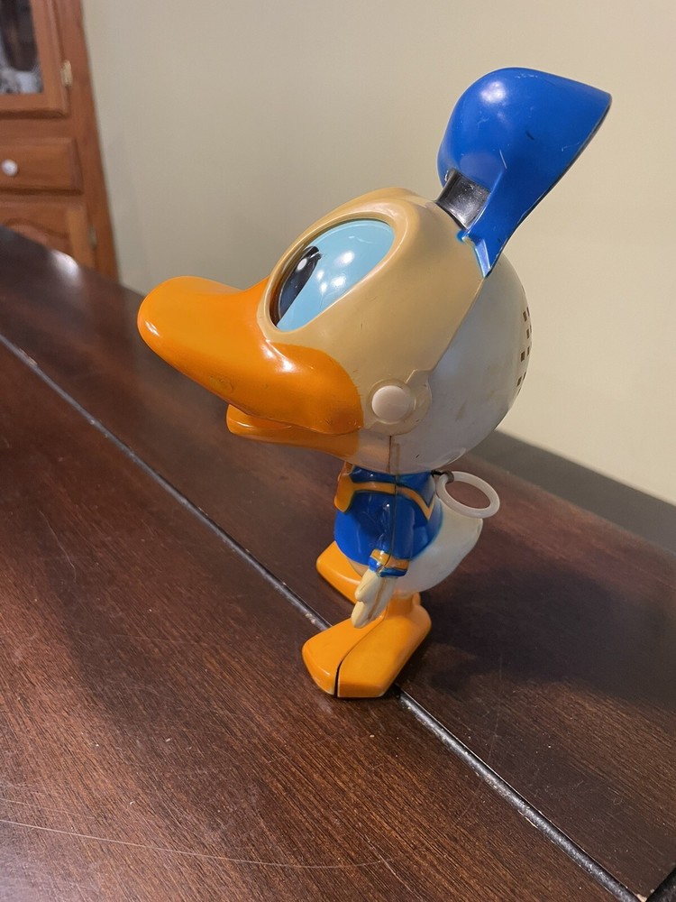 Vintage Donald Duck Pull String
