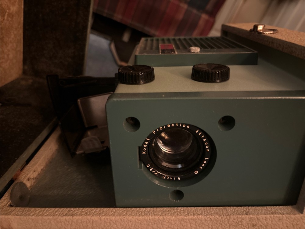 Vintage Kodak 500 Slide Projector In Case Working