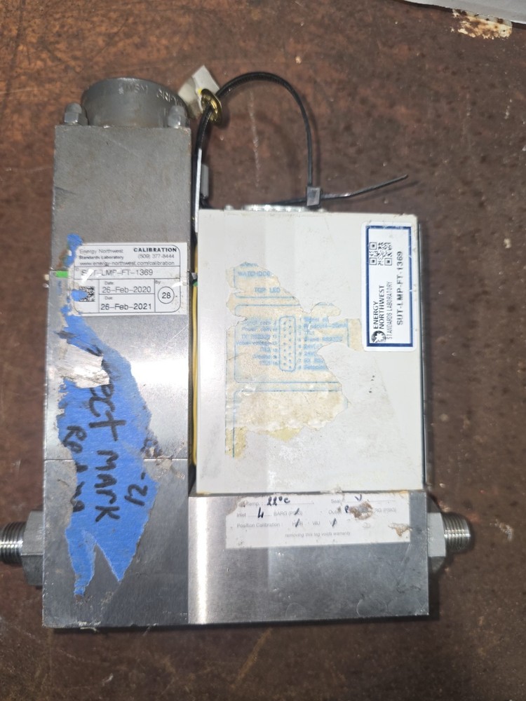 Qualiflow AFC 202D digital thermal mass flow controller