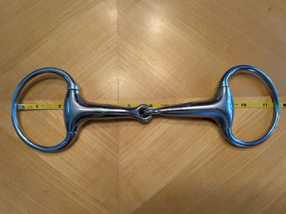 Eggbutt Snaffle Bit - Hollow Mouth - 5.50" to 6.00"