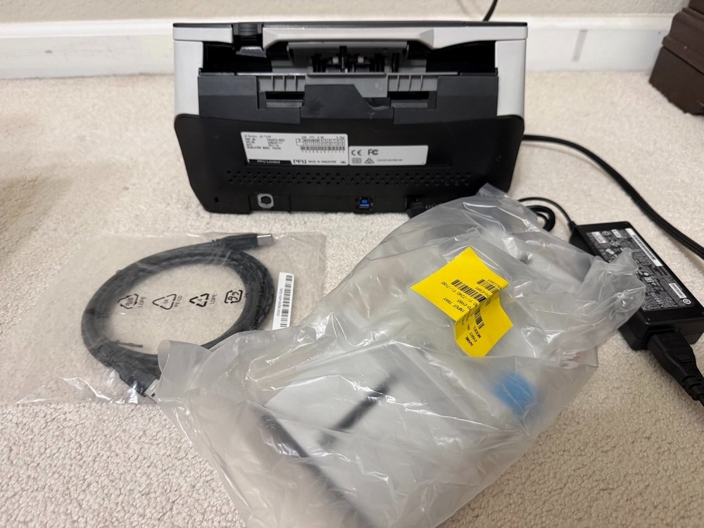 Fujitsu fi-7180 Duplex Scanner w/ USB, Power, Input & Output Trays